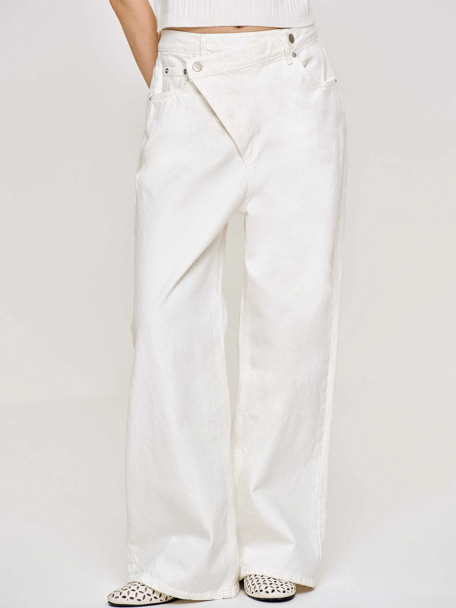 Denim-Source Unknown Crossover Jeans, White