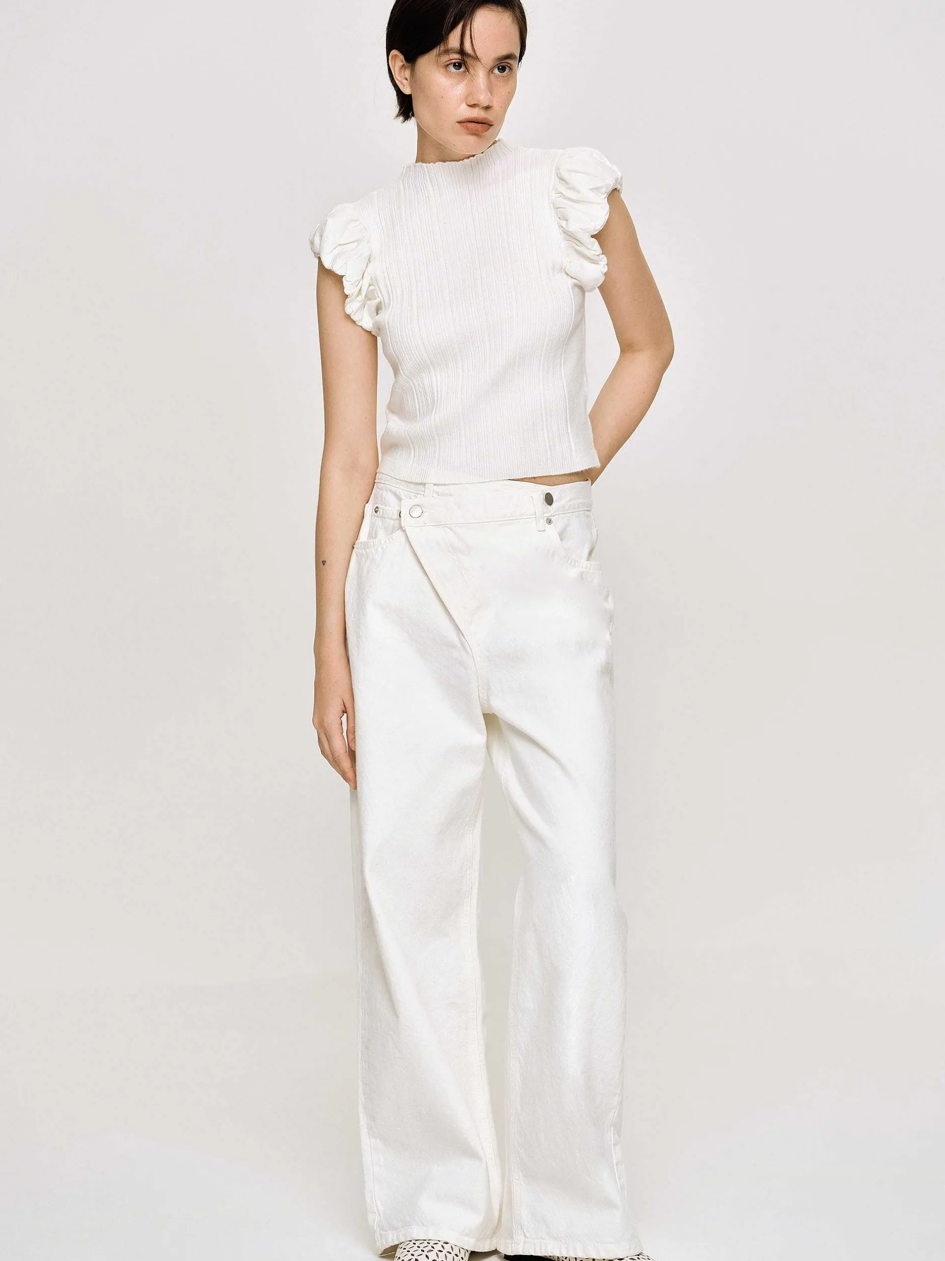 Denim-Source Unknown Crossover Jeans, White