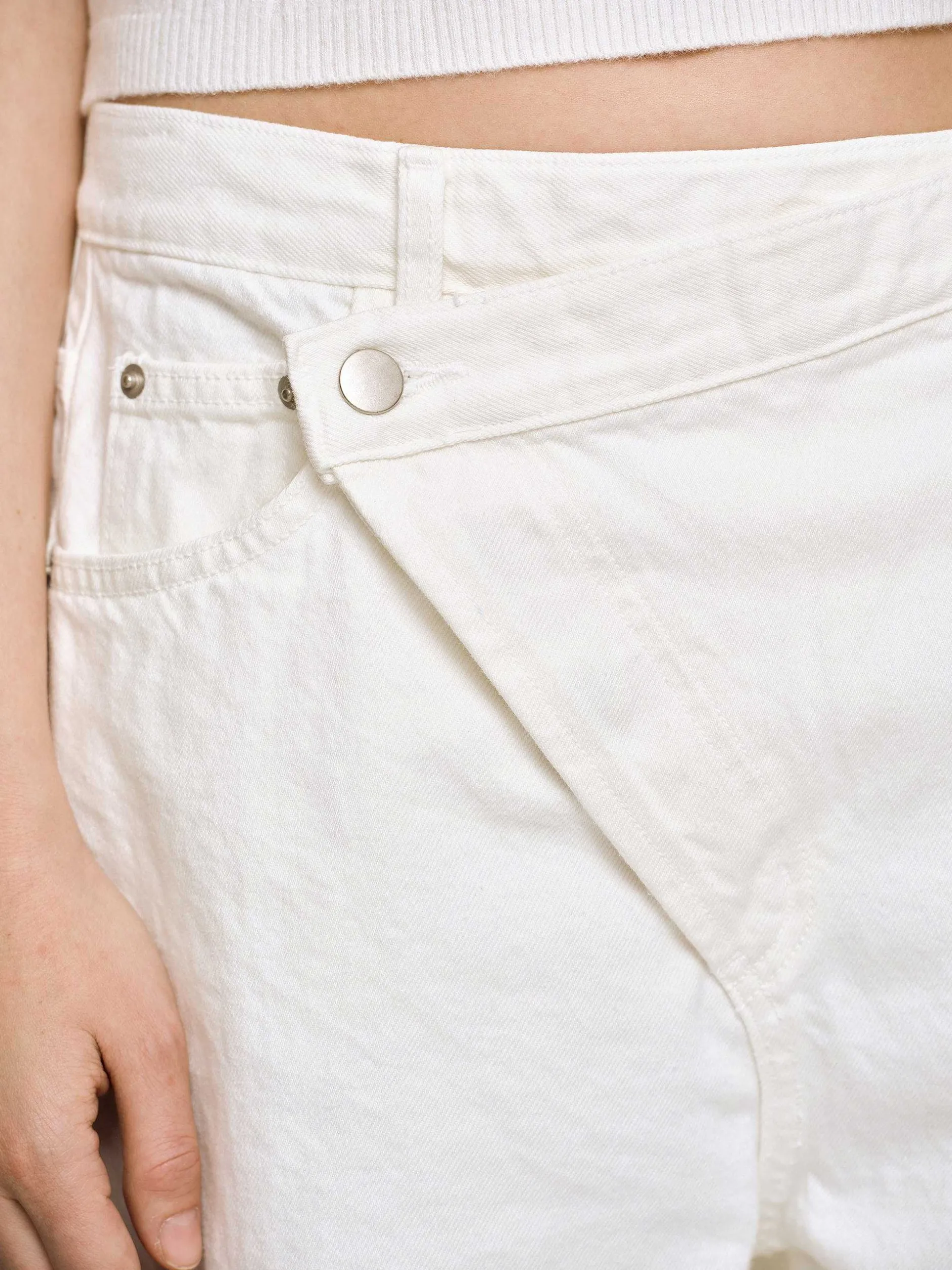 Denim-Source Unknown Crossover Jeans, White