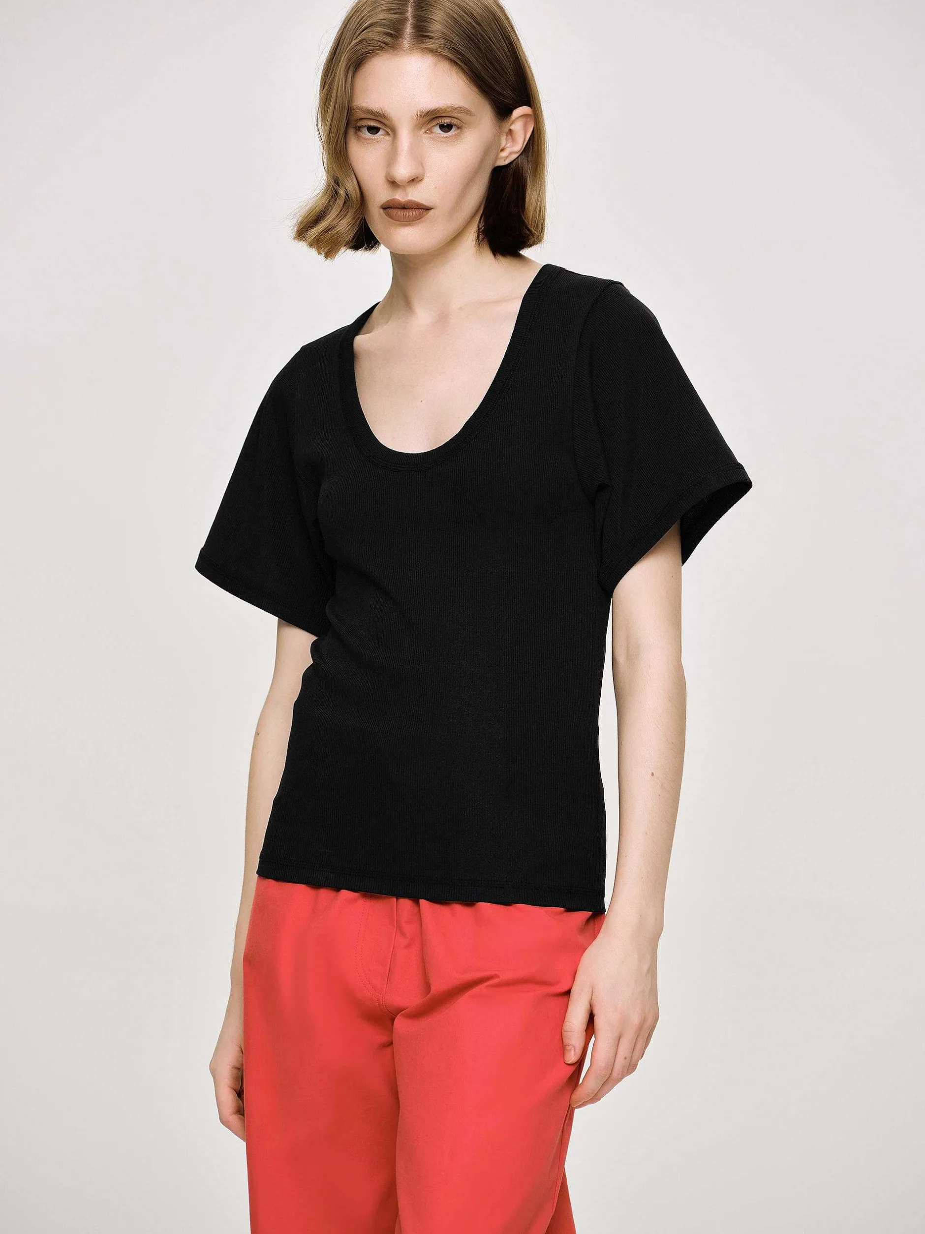 Accessories-Source Unknown Deep U T-Shirt, Black