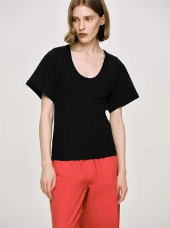 Accessories-Source Unknown Deep U T-Shirt, Black