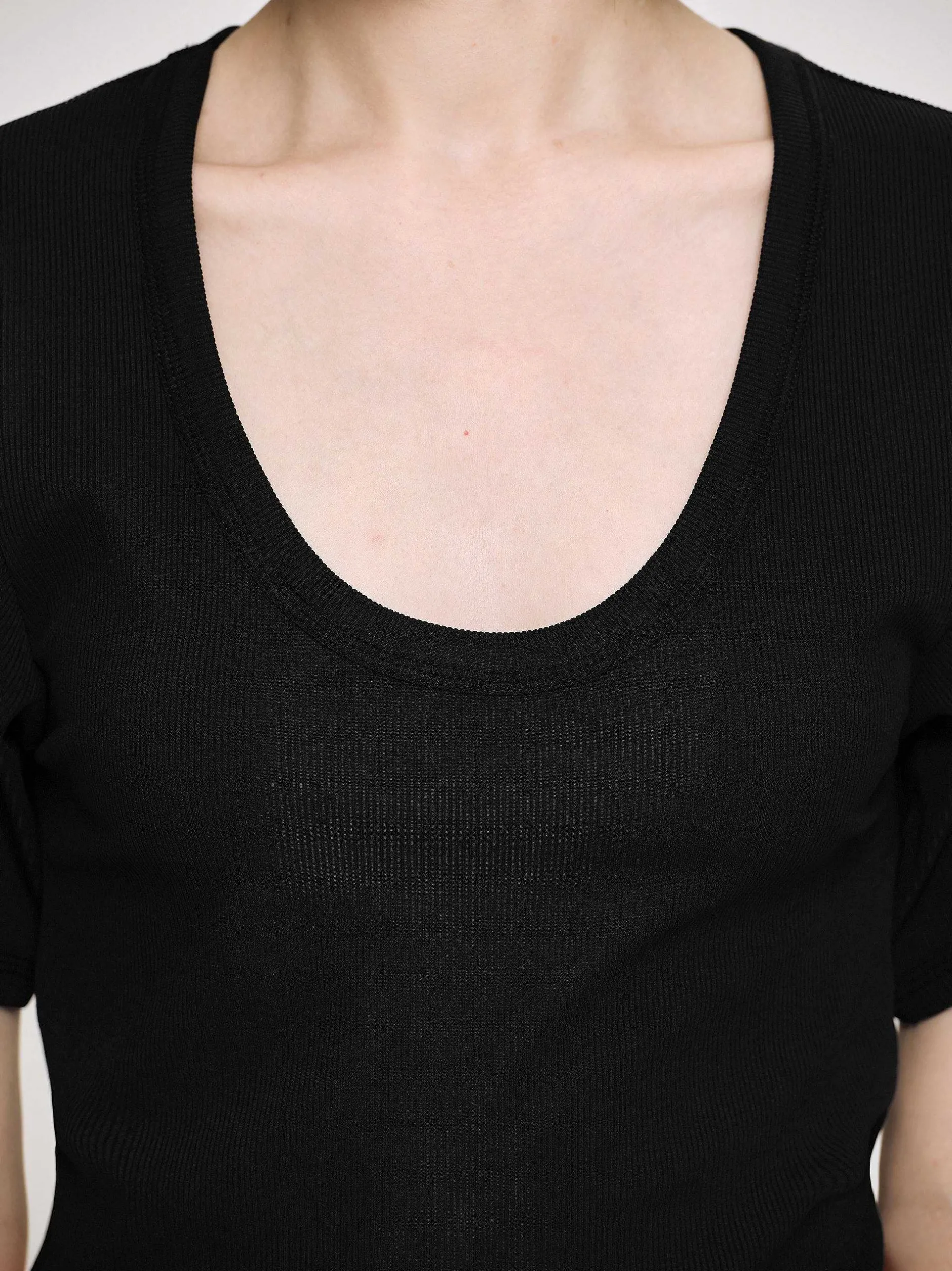 Accessories-Source Unknown Deep U T-Shirt, Black