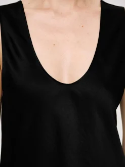 Accessories-Source Unknown Sleeveless Satin Top, Black